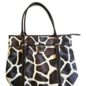 Nine & Co. Giraffe Print Tote